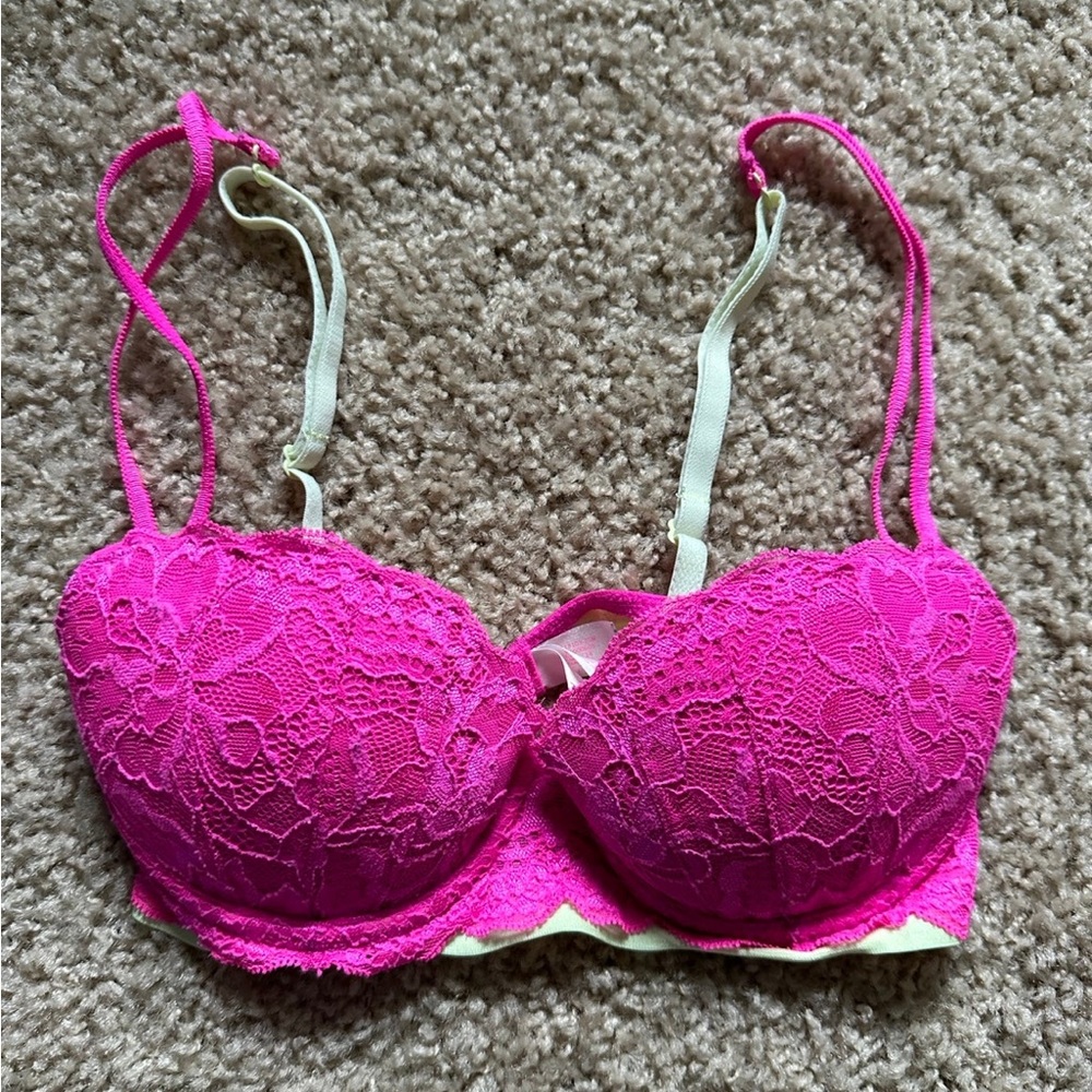 Victoria Secret Pink Push-up bra